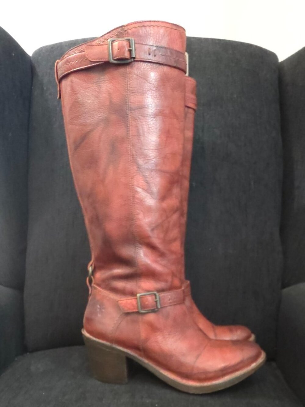 Frye Carmen Rustic Burnt Red Brown Leather Heeled Boots - Woman's Size 9